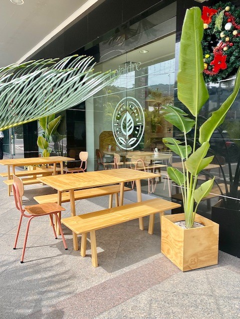 HOJALDRE PASTRY BOUTIQUE